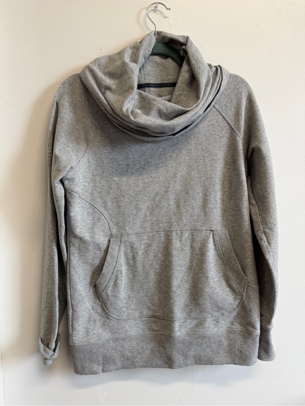 L.L.Bean Gray Cowl Neck Thumbhole Cozy Pullover Sweatshirt Size Sm Cottagecore